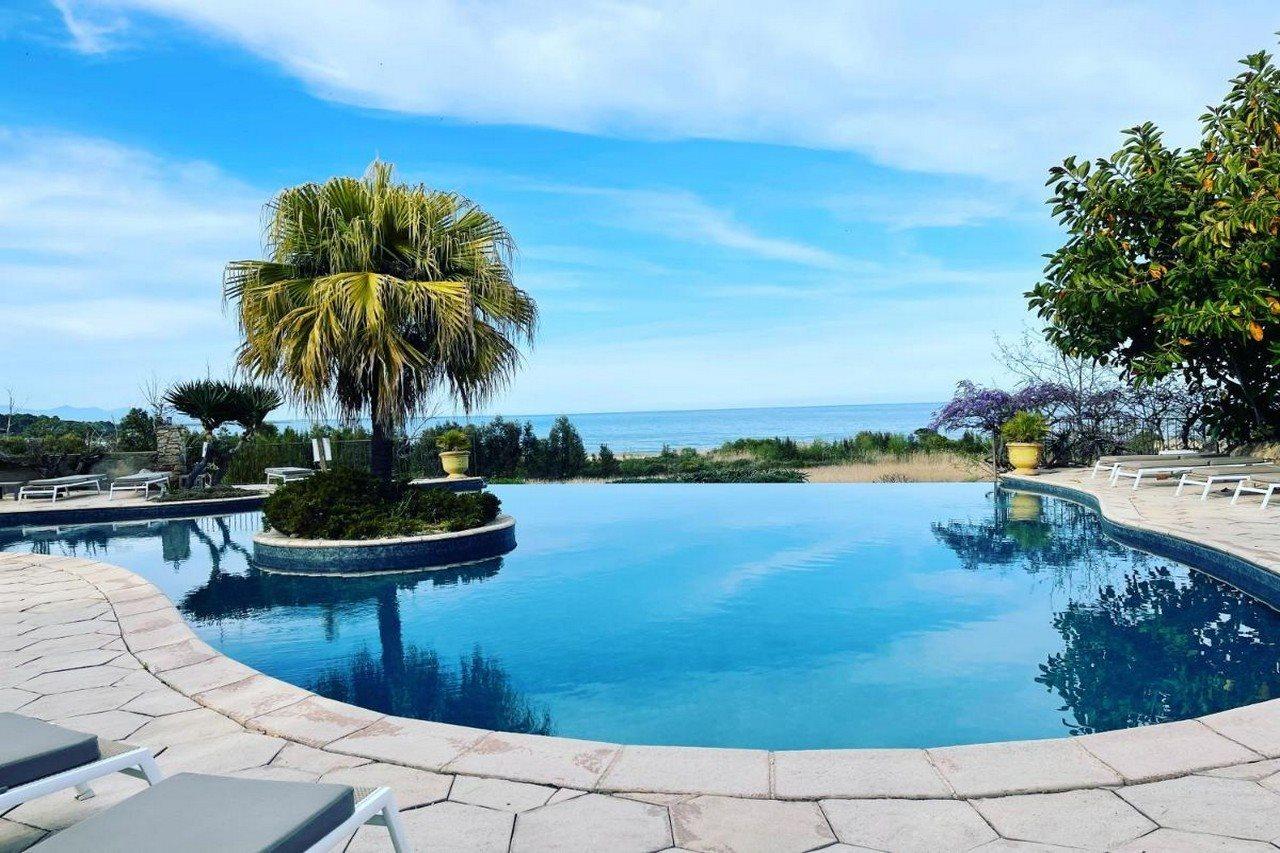 La Solenzara Hotel & Appartement & Spa Sari-Solenzara Bagian luar foto